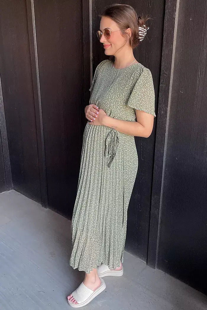 Alfani Pinkblush Maternity Light Olive Leaf Print Pleated Midi Dress Women's Fashion Shoes & Accessories