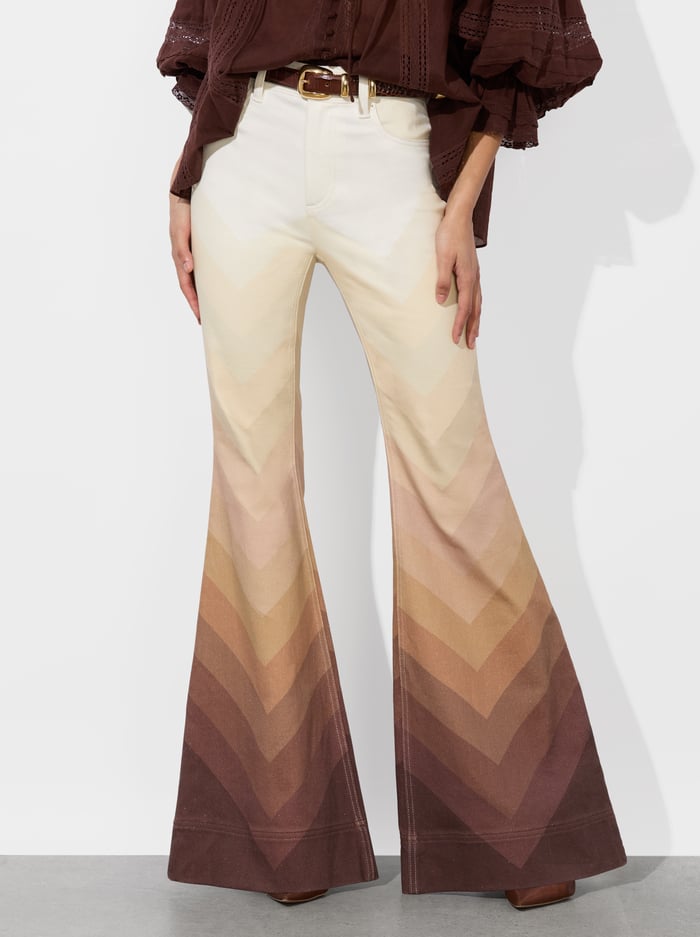 alice & olivia A+O X BRONCO SB BELL JEAN CHEVRON NEUTRAL