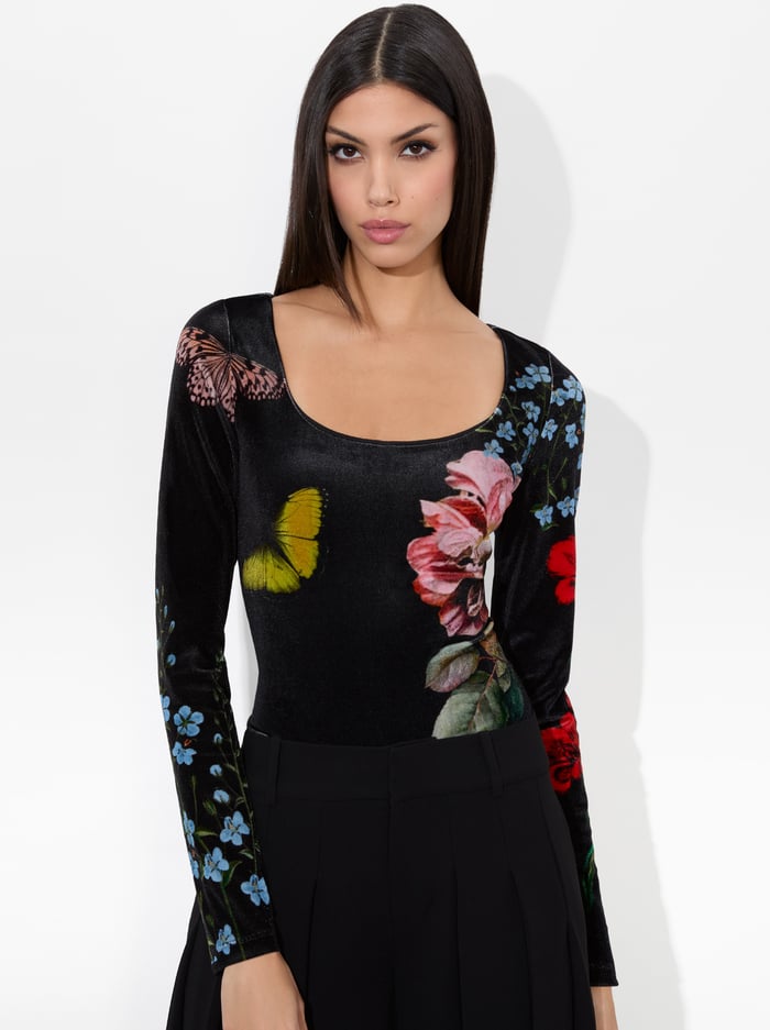 alice & olivia DELAINA VELVET TOP IN THE WIND FLORAL