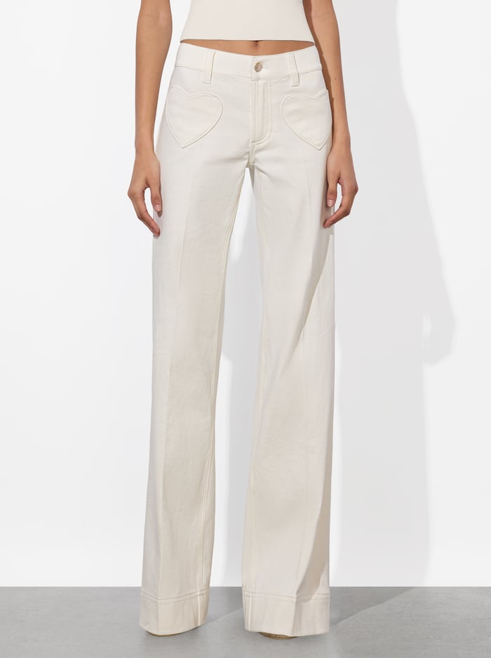 alice & olivia SLAY HEART FRONT JEAN VANILLA