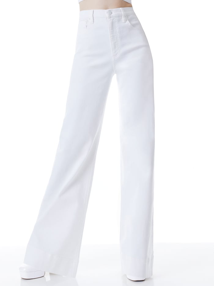 alice & olivia SOFIA HIGH RISE BOYFRIEND JEAN WHITE