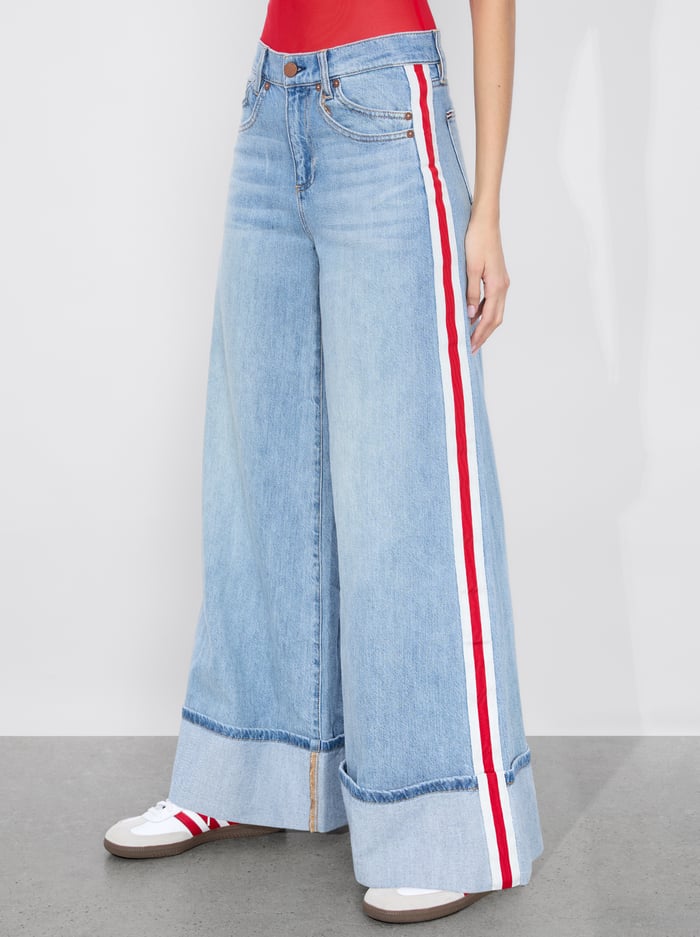 alice & olivia WALLIE CUFF JEAN GEMMA LIGHT BLUE