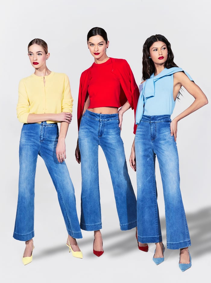 alice & olivia QUINN KICK FLARE JEAN LIVIA VINTAGE BLUE