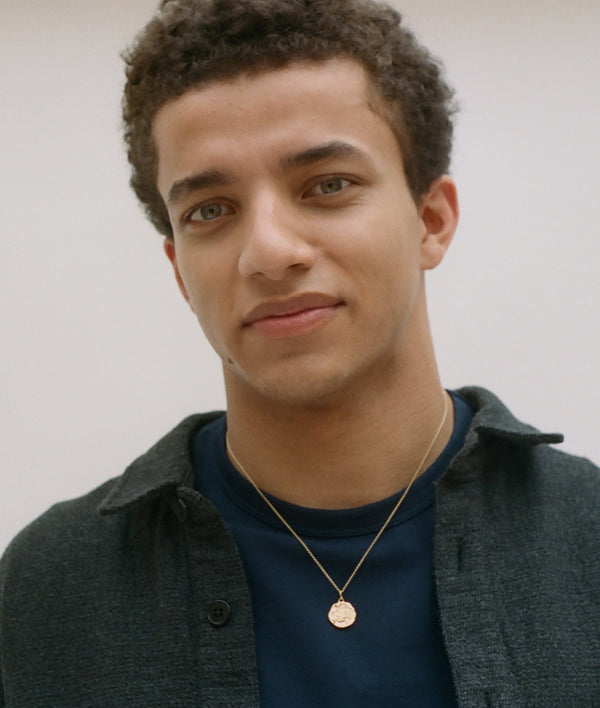 Alighieri Capricorn Necklace | 9k Solid Gold Zodiac Pendant | Alighieri Necklaces