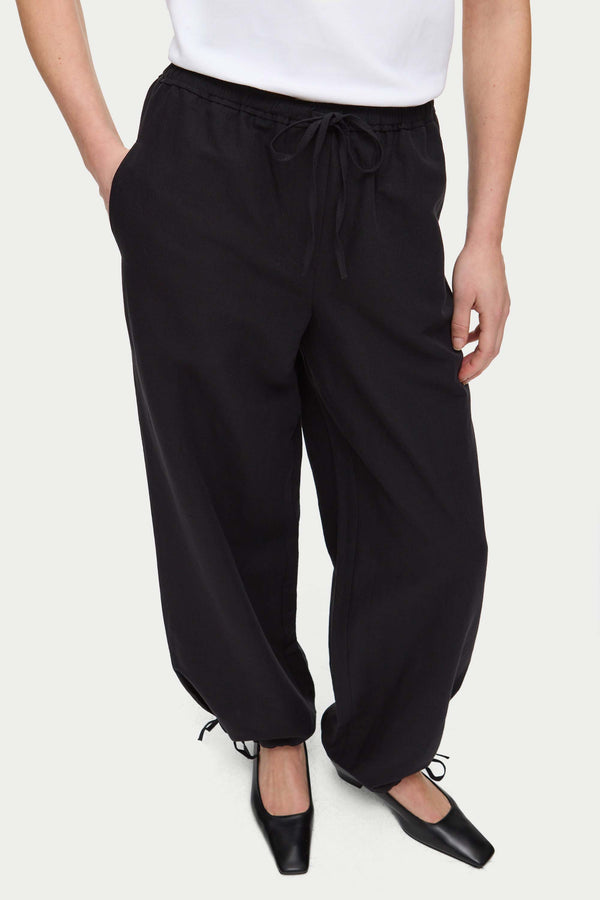 Aligne ALIGNE Linen Tie Detail Trouser - Black | Darla TROUSER