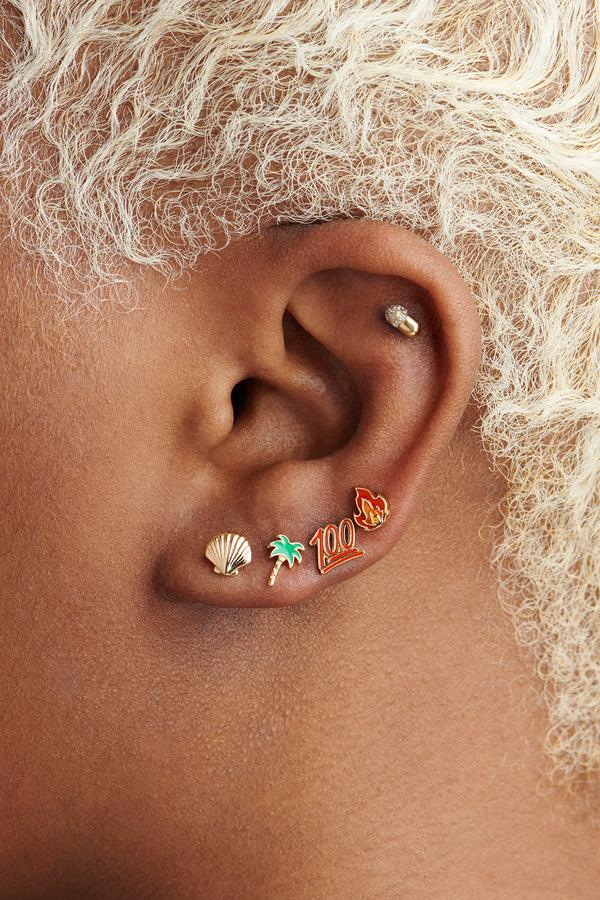 Alison Lou Seashell Stud