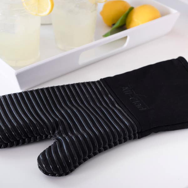 All Clad Oven Mitt Set; Black; 2 Pieces