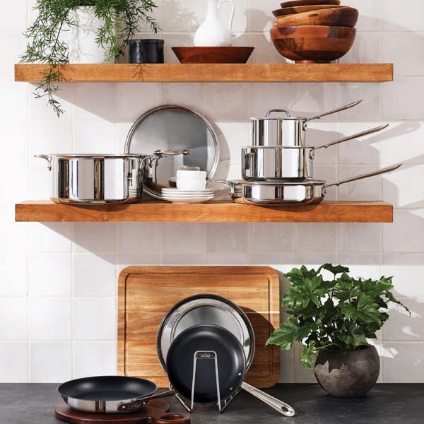 All Clad D3 Pro Nonstick 3-ply Bonded Cookware Egg Perfect Pan 11 Inch