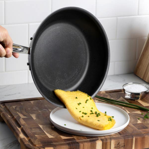 All Clad D5 Polished Pro Nonstick 5-ply Bonded Cookware Fry Pan With Lid 12 Inch