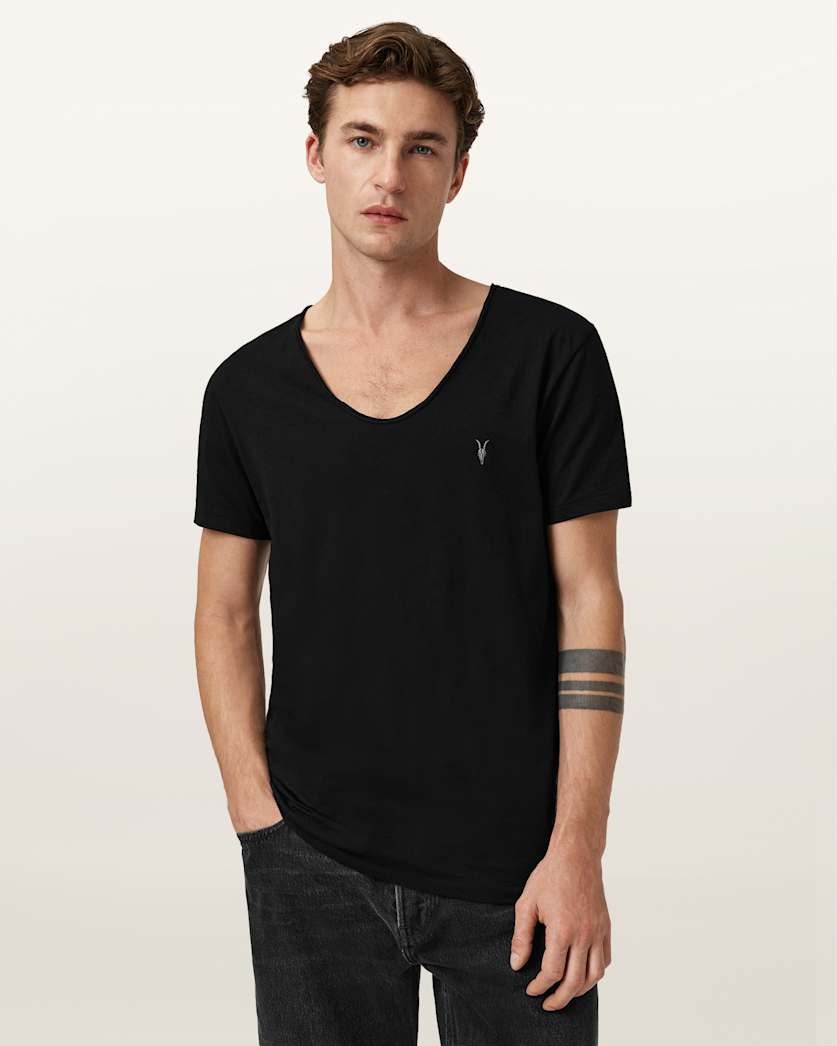 all saints Tonic Scoop Neck Slim Ramskull T-Shirt Jet Black