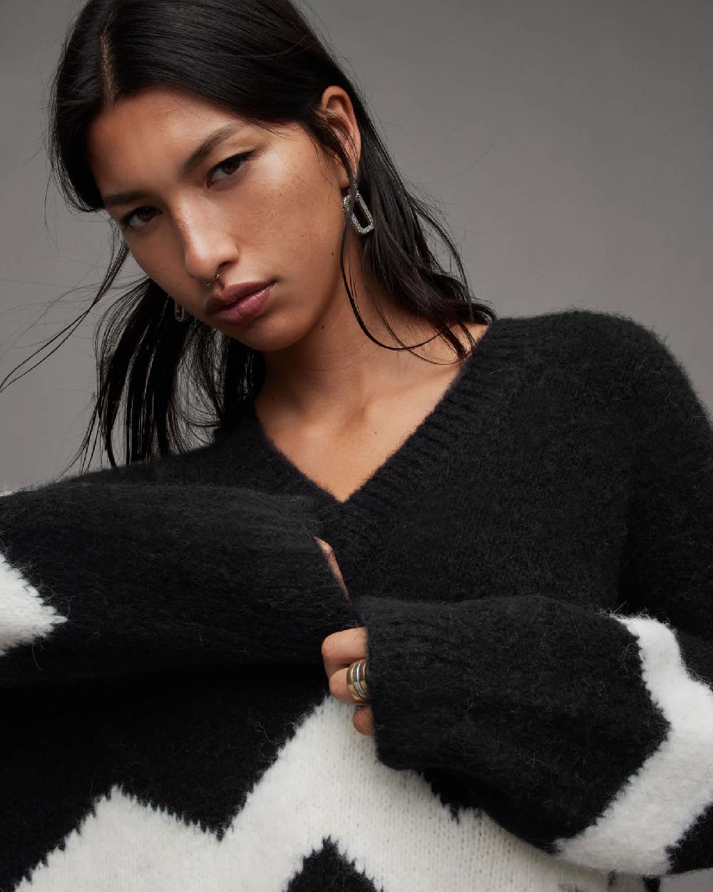 All Saints Ziggi Zig Zag Striped V-Neck Sweater BLACK/CHALK WHITE