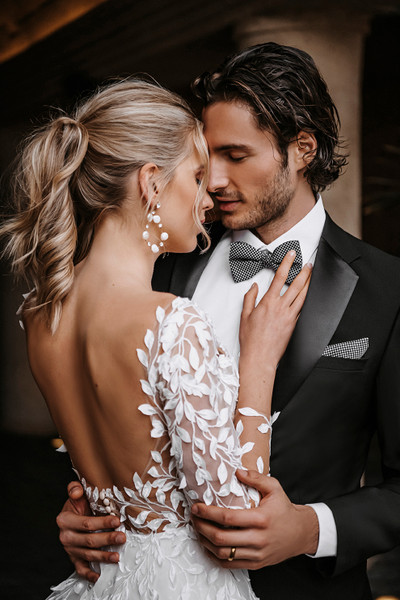 Allure Bridals Bridal Abella E266 - Idina