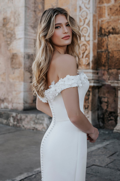Allure Bridals Bridal Abella E353 - Vienna