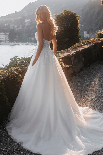 Allure Bridals Bridal Abella E403 - Elara