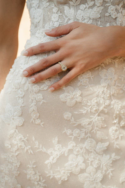 Allure Bridals Bridal Abella E460 - Bruna