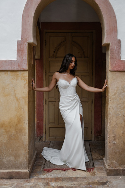 allure bridals Bridal Abella E464 - Maria