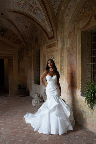 Allure Bridals Bridal Abella E506 - Diana