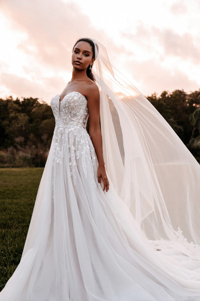 Allure Bridals Bridal Allure Bridals 9852