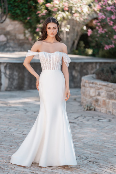 allure bridals Bridal Allure Bridals A1300