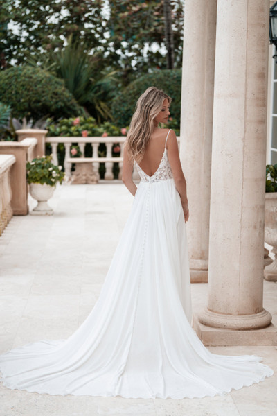 Allure Bridals Bridal Allure Bridals A1352
