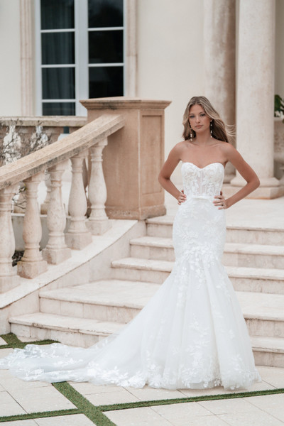 allure bridals Bridal Allure Bridals A1360