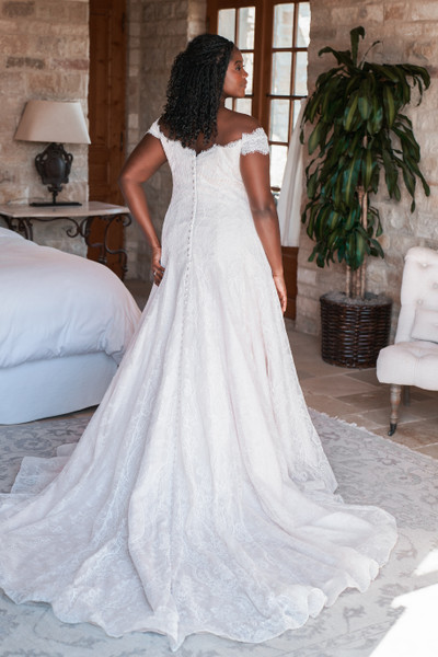 Allure Bridals Bridal Allure Bridals W501