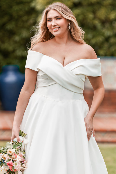 Allure Bridals Bridal Allure Bridals W504