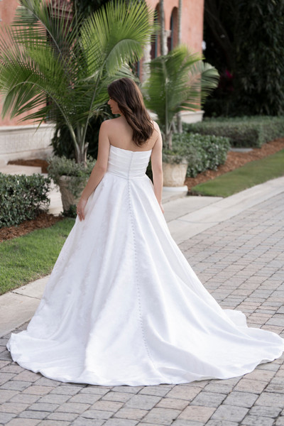 Allure Bridals Bridal Allure Bridals W548