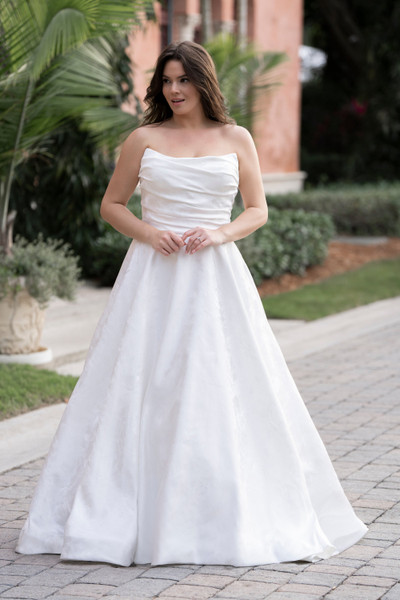 allure bridals Bridal Allure Bridals W548