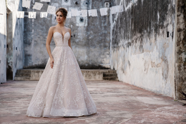 Allure Bridals Bridal Allure Couture C660