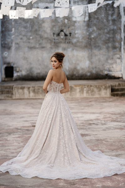 Allure Bridals Bridal Allure Couture C660