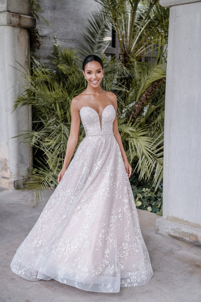 Allure Bridals Bridal Allure Couture C660