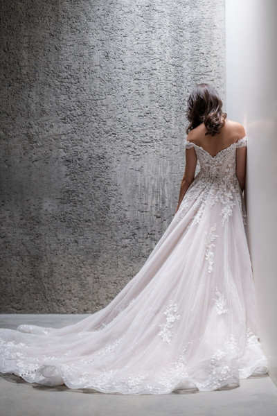 Allure Bridals Bridal Allure Couture C682