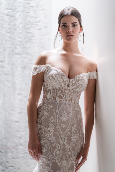 Allure Bridals Bridal Allure Couture C685