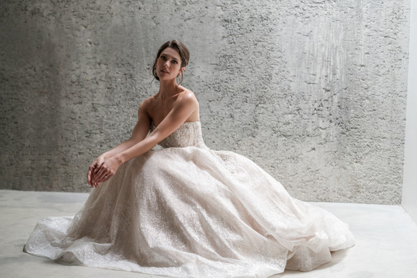 Allure Bridals Bridal Allure Couture C689