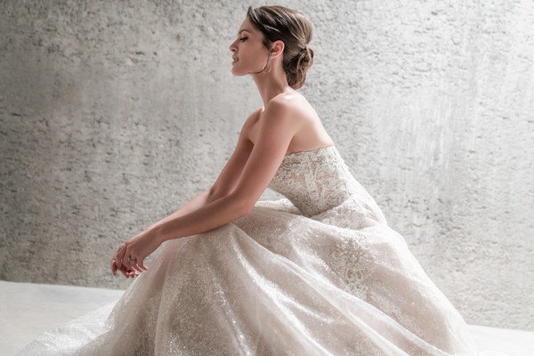 Allure Bridals Bridal Allure Couture C689