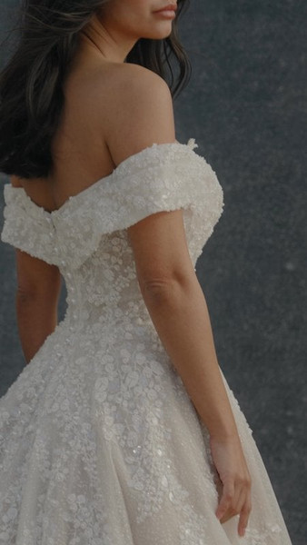 Allure Bridals Bridal Allure Couture C700