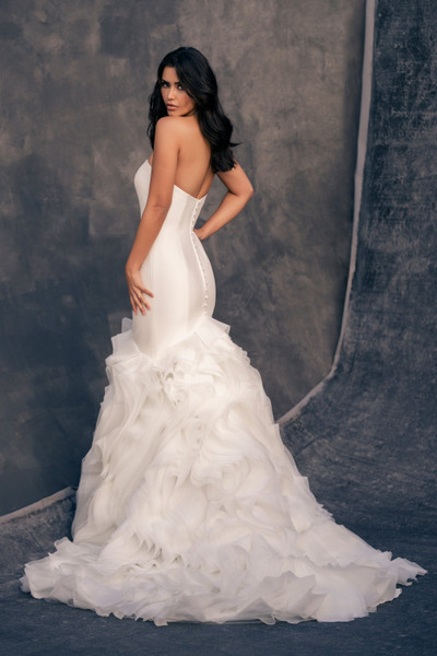 Allure Bridals Bridal Allure Couture C702