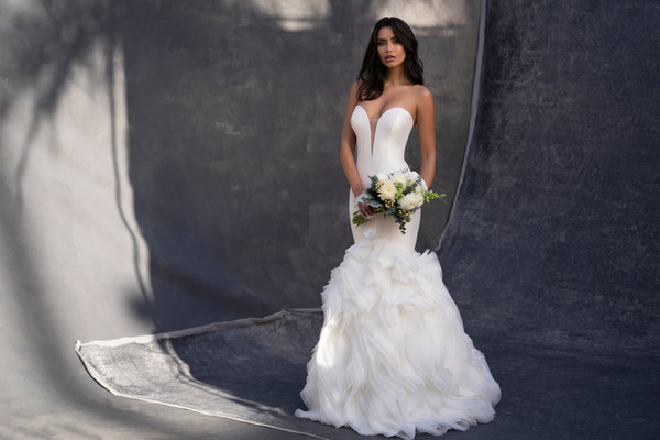 Allure Bridals Bridal Allure Couture C702