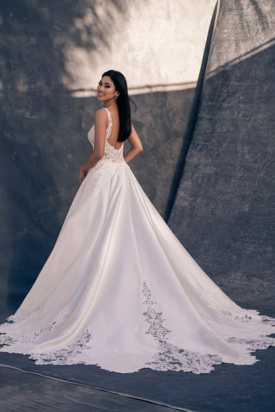Allure Bridals Bridal Allure Couture C710