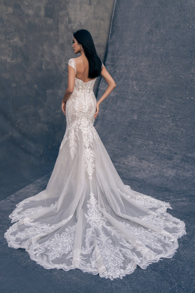 Allure Bridals Bridal Allure Couture C712