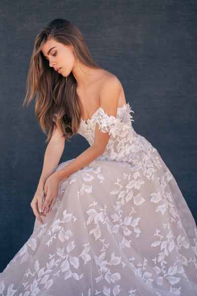 Allure Bridals Bridal Allure Couture C727