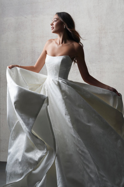 Allure Bridals Bridal Allure Couture C745