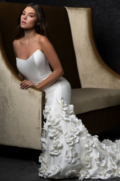 Allure Bridals Bridal Allure Couture C761