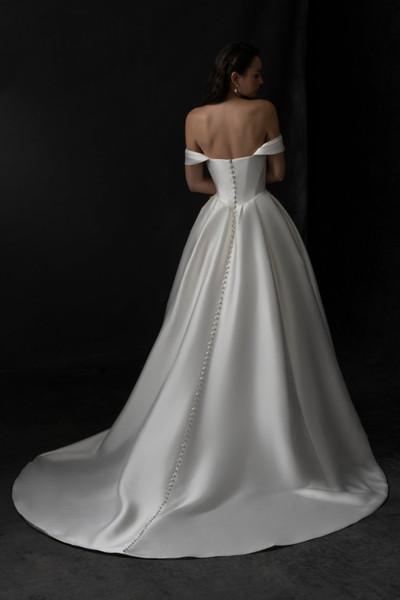 Allure Bridals Bridal Allure Couture C762