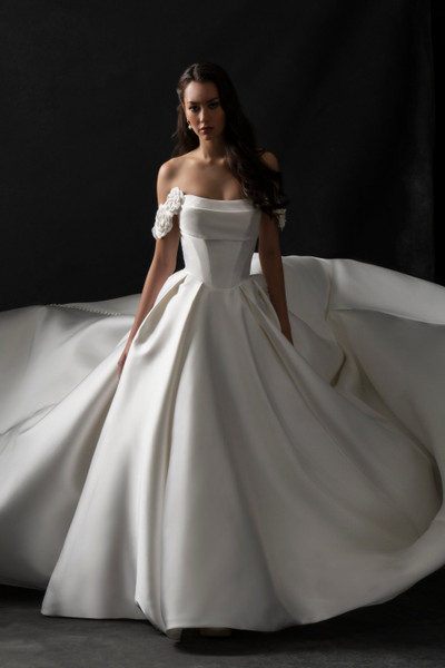 Allure Bridals Bridal Allure Couture C762