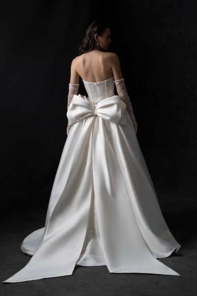 Allure Bridals Bridal Allure Couture C774