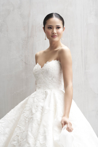 Allure Bridals Bridal Allure Couture C780