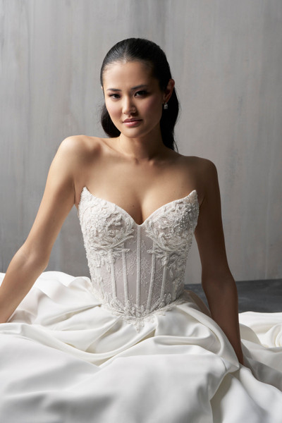 Allure Bridals Bridal Allure Couture C783