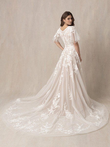 Allure Bridals Bridal Allure Modest M676